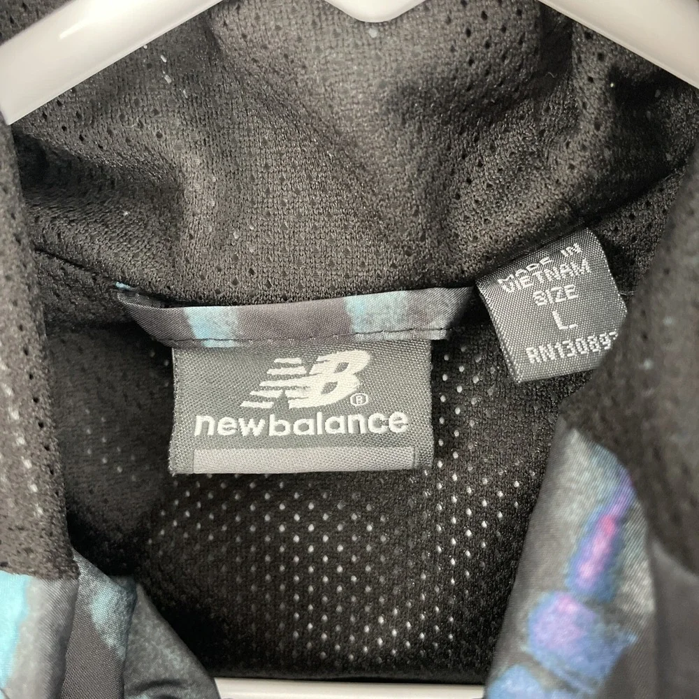 New Balance Rain Jacket Women's Size Large‎ Striped Hooded Full Zip